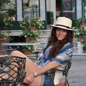 Meet your Posher, Anna